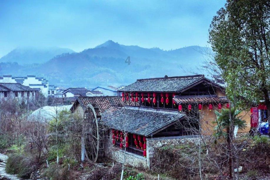 聚焦省两会 | 陵水代表团继续审议省人大常委会工作报告及省“两院”工作报告